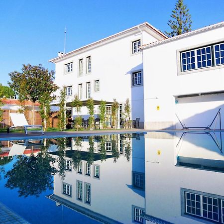 Art 4 You Carcavelos Suites Eksteriør bilde